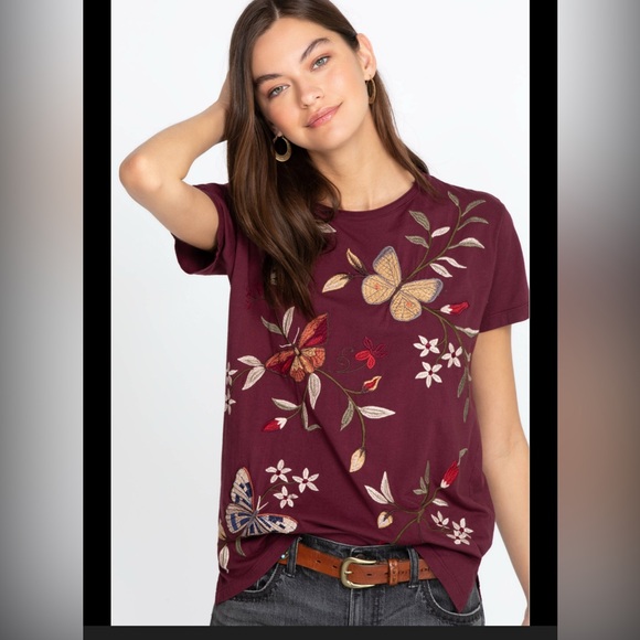 Johnny Was Tops - EUC 2x Johnny Was Penelope Embroidered Tee